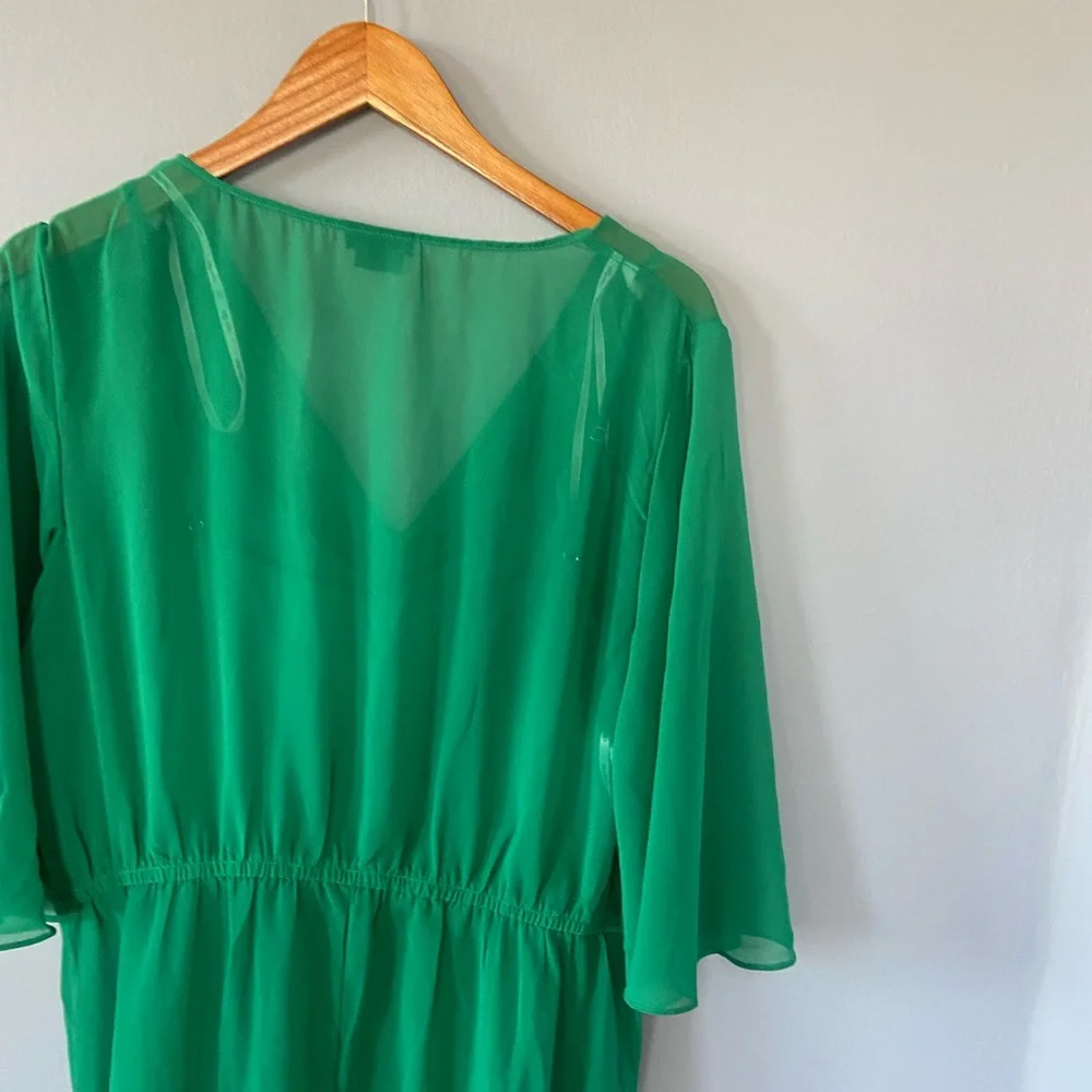 🛑SOLD City Chic Green Cinched Drawn Up Dress - Picture 9 of 11